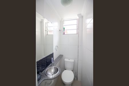 Lavabo de casa de condomínio à venda com 2 quartos, 110m² em Arvoredo Ii, Contagem