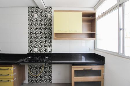 Apartamento à venda com 69m², 2 quartos e 2 vagasCozinha