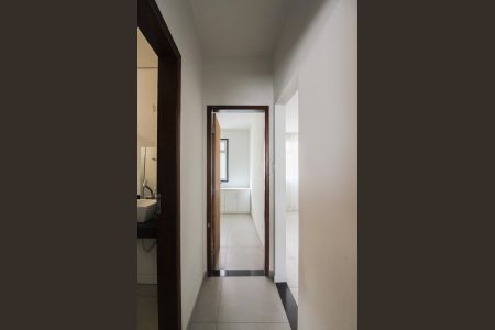 Apartamento à venda com 69m², 2 quartos e 2 vagasCorredor