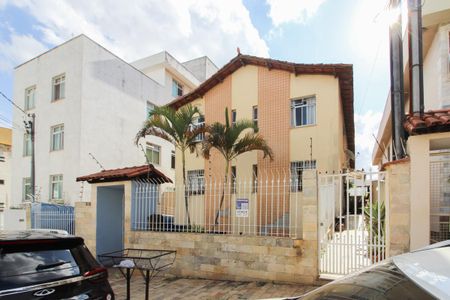 Apartamento à venda com 69m², 2 quartos e 2 vagasFachada