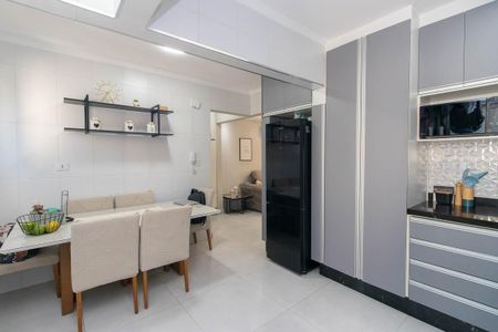 Apartamento à venda com 93m², 3 quartos e sem vagaCozinha e Área de Serviço