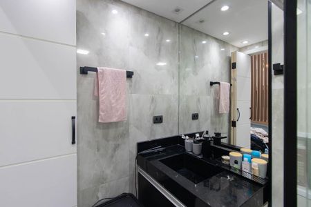 Apartamento à venda com 93m², 3 quartos e sem vagaBanheiro da Suíte