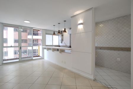 Sala de apartamento para alugar com 2 quartos, 60m² em B Tijuca, Rio de Janeiro