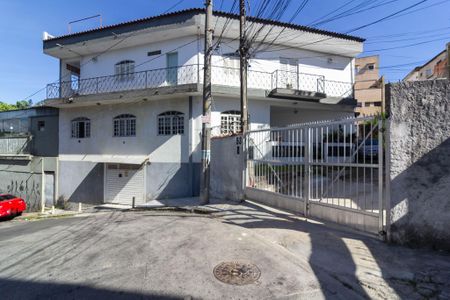 Casa para alugar com 150m², 2 quartos e 1 vagaFachada Externa