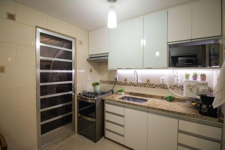 Casa de condomínio para alugar com 150m², 2 quartos e 1 vagaCozinha