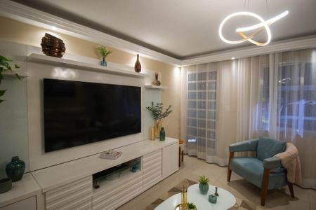 Sala de casa de condomínio para alugar com 2 quartos, 150m² em Galo Branco, São Gonçalo