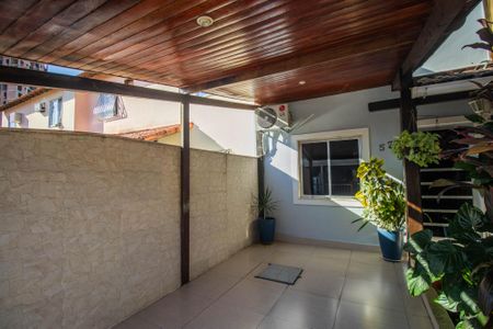 Casa de condomínio para alugar com 150m², 2 quartos e 1 vagaGaragem