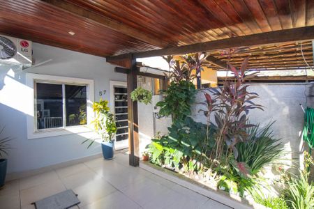 Casa de condomínio para alugar com 150m², 2 quartos e 1 vagaGaragem