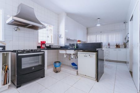 Casa de condomínio à venda com 480m², 5 quartos e 3 vagasCozinha