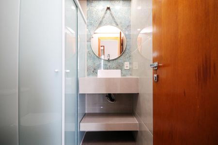 Apartamento para alugar com 59m², 2 quartos e 2 vagasBanheiro