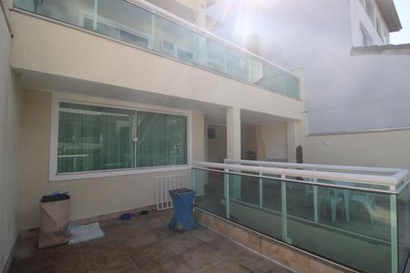 Casa de condomínio à venda com 200m², 3 quartos e 3 vagasFrente da casa