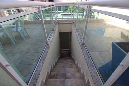 Casa de condomínio à venda com 200m², 3 quartos e 3 vagasEntrada