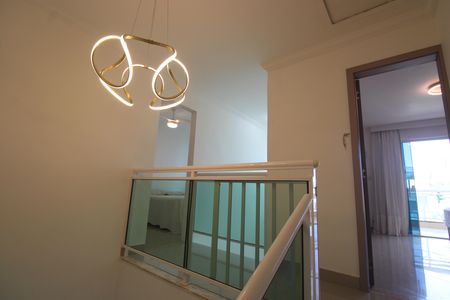 Casa de condomínio à venda com 200m², 3 quartos e 3 vagasCorredor