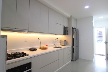 Casa de condomínio à venda com 200m², 3 quartos e 3 vagasCozinha
