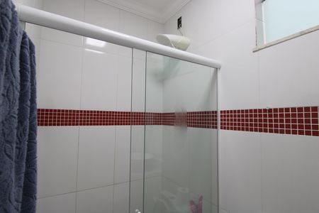 Casa de condomínio à venda com 200m², 3 quartos e 3 vagasBanheiro da suíte 1