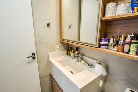 Apartamento à venda com 83m², 3 quartos e 2 vagasBanheiro da Suíte