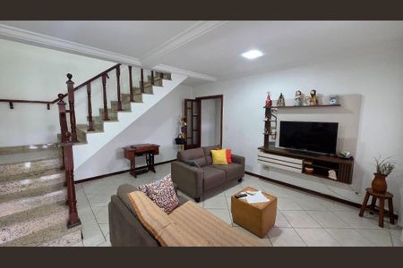 Casa à venda com 3 quartos, 194m² em Jardim Santa Barbara, Guarulhos
