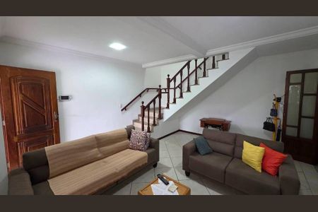 Casa à venda com 3 quartos, 194m² em Jardim Santa Barbara, Guarulhos
