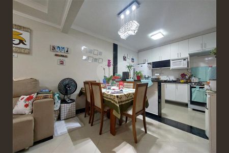 Casa à venda com 3 quartos, 110m² em Jardim Lallo, São Paulo
