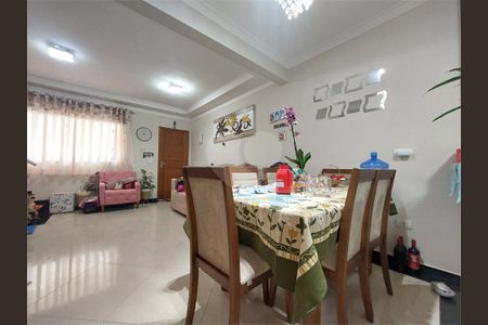 Casa à venda com 3 quartos, 110m² em Jardim Lallo, São Paulo