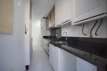 Apartamento para alugar com 70m², 2 quartos e 1 vagaCozinha