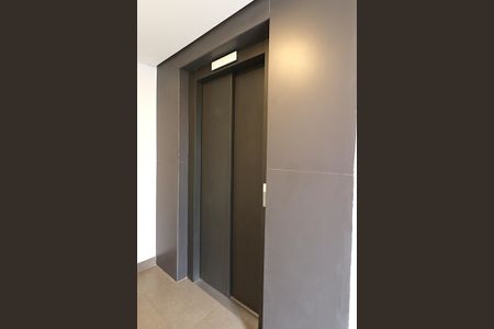Apartamento à venda com 56m², 2 quartos e 2 vagasElevador