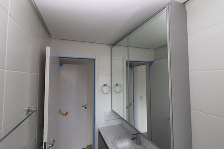 Apartamento à venda com 56m², 2 quartos e 2 vagasBanheiro 