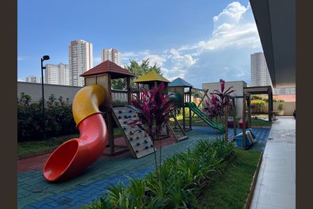 Apartamento à venda com 62m², 2 quartos e 1 vaga Apartamento à venda com 62m², 2 quartos e 1 vagaÁrea comum - Playground