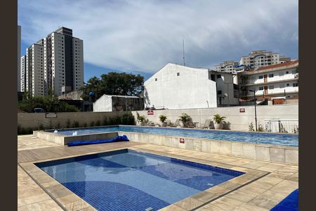 Apartamento à venda com 62m², 2 quartos e 1 vaga Apartamento à venda com 62m², 2 quartos e 1 vagaÁrea comum - Piscina