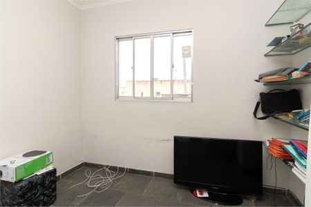 Casa à venda com 3 quartos, 200m² em Parque dos Bancarios, São Paulo