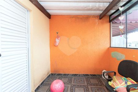 Casa à venda com 3 quartos, 200m² em Parque dos Bancarios, São Paulo