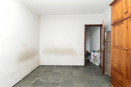 Casa à venda com 3 quartos, 200m² em Parque dos Bancarios, São Paulo