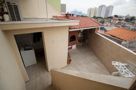Quintal de casa à venda com 3 quartos, 140m² em Vila Mangalot, São Paulo