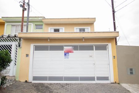 Fachada de casa à venda com 3 quartos, 140m² em Vila Mangalot, São Paulo