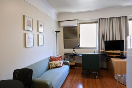 Sala de kitnet/studio para alugar com 1 quarto, 40m² em Lourdes, Belo Horizonte