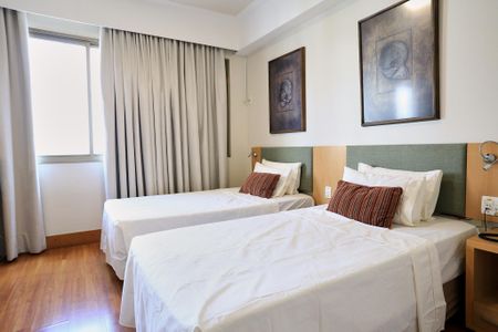 Quarto de kitnet/studio para alugar com 1 quarto, 40m² em Lourdes, Belo Horizonte