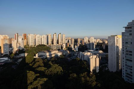 Apartamento à venda com 223m², 5 quartos e 4 vagasVista Varanda 
