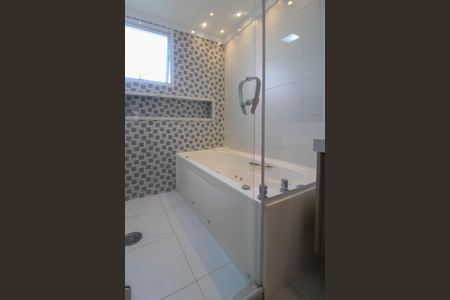Apartamento à venda com 223m², 5 quartos e 4 vagasBanheiro Suíte 4