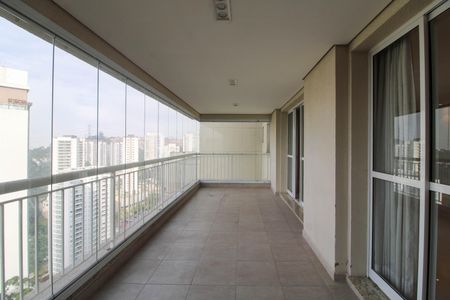 Apartamento à venda com 223m², 5 quartos e 4 vagasVaranda da Sala