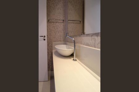 Apartamento à venda com 223m², 5 quartos e 4 vagasLavabo 