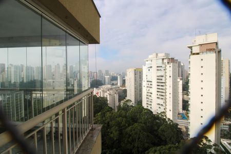 Apartamento à venda com 223m², 5 quartos e 4 vagasVista Suíte 1