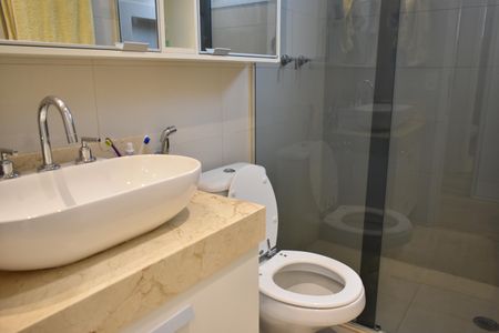 Apartamento à venda com 115m², 2 quartos e 2 vagasBanheiro da Suíte 1