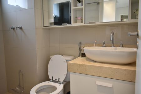 Apartamento à venda com 115m², 2 quartos e 2 vagasBanheiro da Suíte 2
