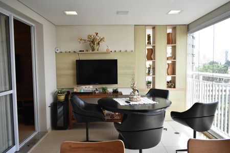 Apartamento à venda com 115m², 2 quartos e 2 vagasSacada