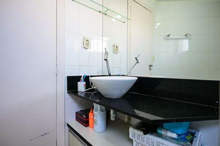 Apartamento à venda com 80m², 2 quartos e 1 vagaBanheiro Suíte 