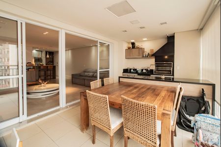 Apartamento à venda com 115m², 2 quartos e 2 vagasVaranda gourmet