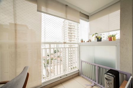 Apartamento à venda com 115m², 2 quartos e 2 vagasVaranda da Suíte 2