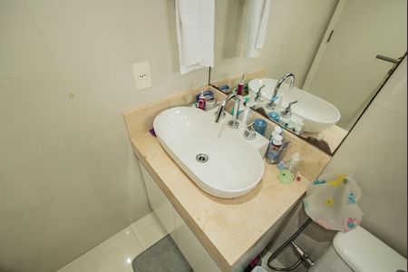 Apartamento à venda com 115m², 2 quartos e 2 vagasBanheiro da Suíte 1