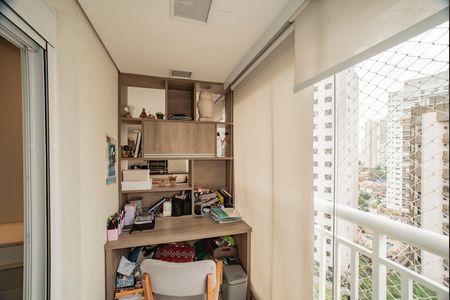 Apartamento à venda com 115m², 2 quartos e 2 vagasVaranda da Suíte 2
