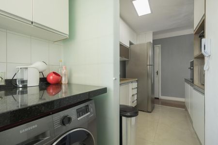 Apartamento à venda com 64m², 3 quartos e 1 vagaÁrea de Serviço